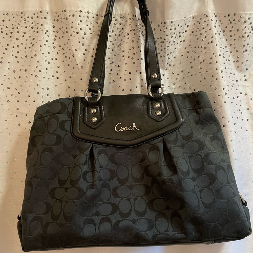 Coach Ashley Signature Bag Black